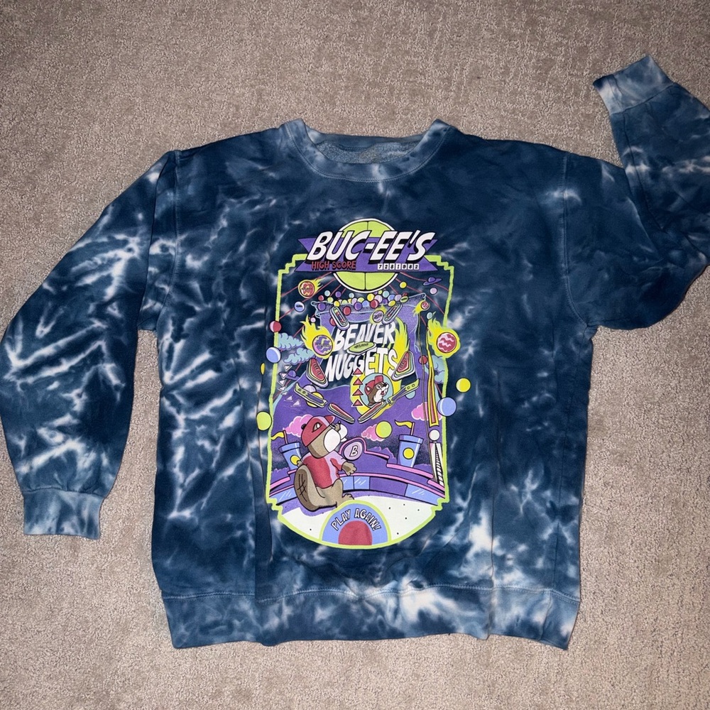 Buc-ee's Blue Tie-Dye Men's Crewneck Sweater